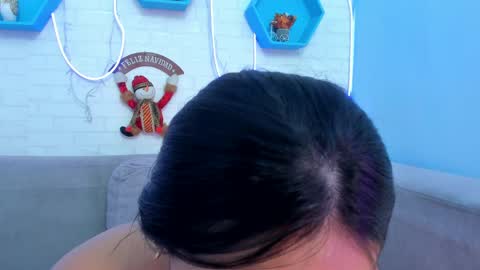 Snapshot of helenn_monroy1 chatting on December 11, 5:48 pm online show from December 11, 5:48 pm