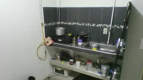 helenoliveira76340912 online show from April 14, 1:33 am