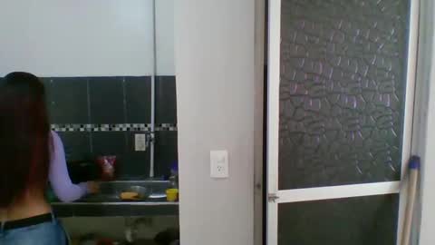 helenoliveira76340912 online show from April 14, 2:12 pm