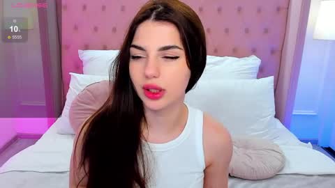 Helen online show from March 30, 7:37 pm