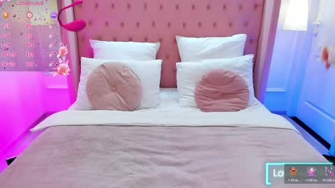 Helen online show from April 7, 7:14 pm