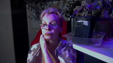 Snapshot of helgahimmele chatting on July 3, 6:58 pm Helga online show from July 3, 6:58 pm
