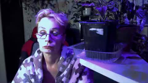 Snapshot of helgahimmele chatting on July 11, 6:43 pm Helga online show from July 11, 6:43 pm