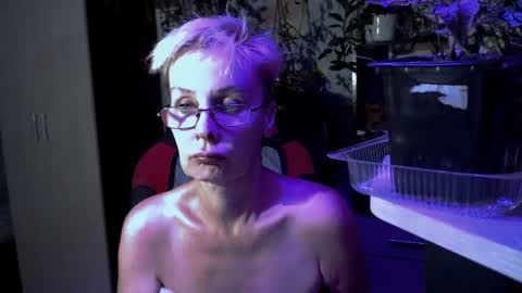 Snapshot of helgahimmele chatting on July 13, 8:55 pm Helga online show from July 13, 8:55 pm
