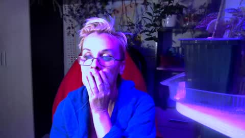 Snapshot of helgahimmele chatting on July 23, 8:29 pm Helga online show from July 23, 8:29 pm