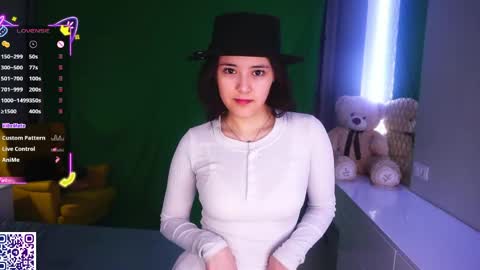 Aurora online show from April 4, 8:28 pm