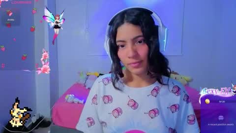 Helia Transfem and Amy online show from February 3, 6:22 am