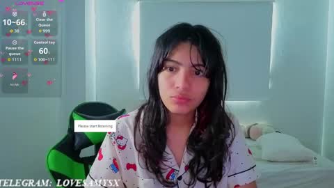 Helia Transfem and Amy online show from April 17, 6:33 pm