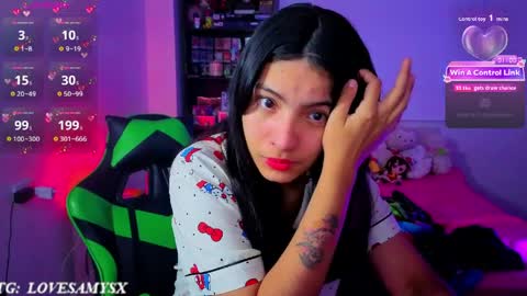 Snapshot of helia_n_amy chatting on June 4, 3:01 am Helia Transfem and Amy online show from June 4, 3:01 am