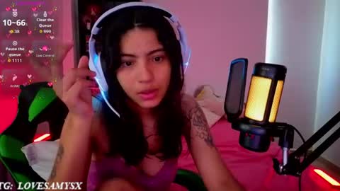 Snapshot of helia_n_amy chatting on June 9, 2:39 pm Helia Transfem and Amy online show from June 9, 2:39 pm