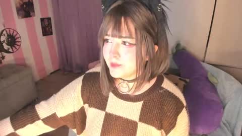 Snapshot of hell_fairy chatting on September 11, 3:39 am Laura online show from September 11, 3:39 am