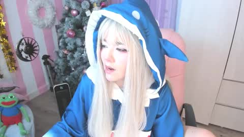 Laura online show from January 17, 4:39 am