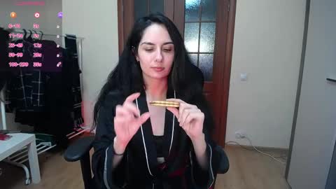 Snapshot of hella_helen chatting on May 8, 5:40 pm Helen online show from May 8, 5:40 pm