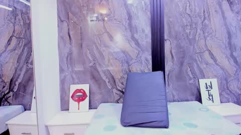 Hellen johanson online show from February 24, 7:23 pm