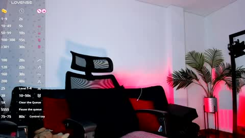 HellenRocker online show from March 30, 10:33 pm