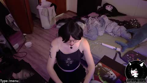 Hayley online show from March 28, 11:15 pm