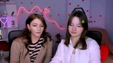 Helli online show from March 21, 8:45 pm