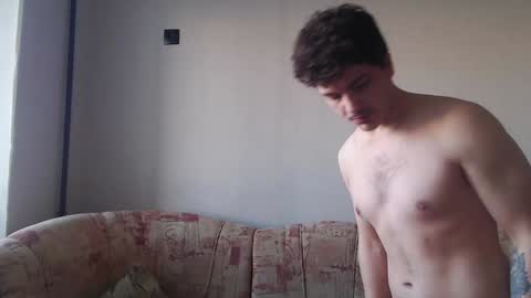 Snapshot of hellish_sugar chatting on January 20, 7:04 am Remy online show from January 20, 7:04 am