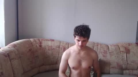 Snapshot of hellish_sugar chatting on January 25, 7:28 am Remy online show from January 25, 7:28 am