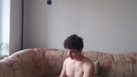 Snapshot of hellish_sugar chatting on February 4, 7:29 am Remy online show from February 4, 7:29 am