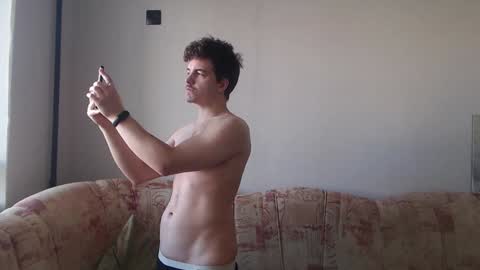 Snapshot of hellish_sugar chatting on February 7, 7:50 am Remy online show from February 7, 7:50 am