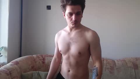 Snapshot of hellish_sugar chatting on February 21, 7:12 am Remy online show from February 21, 7:12 am