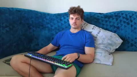 Snapshot of hellish_sugar chatting on September 15, 7:52 am Remy online show from September 15, 7:52 am