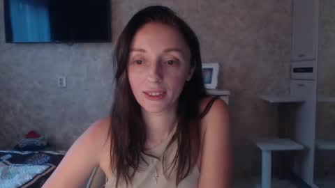 Snapshot of hellokittykaty chatting on December 12, 7:30 am Victory online show from December 12, 7:30 am