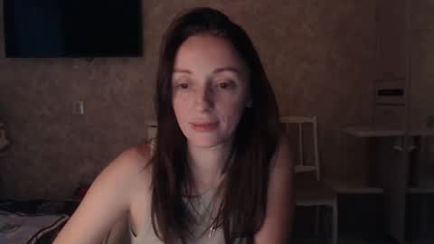 Snapshot of hellokittykaty chatting on December 18, 6:32 am Victory online show from December 18, 6:32 am