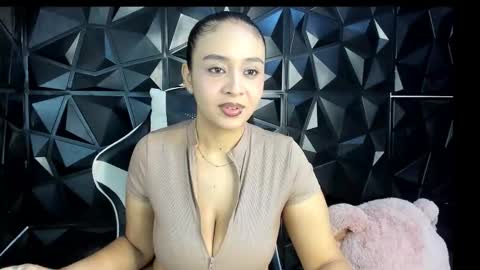 heluehorny13 online show from January 10, 4:42 pm