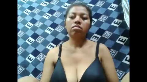 henitsaldy online show from September 18, 4:47 am