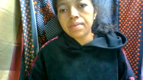 Snapshot of henitsaldy chatting on July 7, 3:31 am henitsaldy online show from July 7, 3:31 am