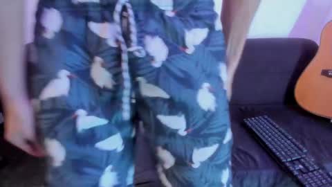 henrik_senn online show from March 14, 4:07 am