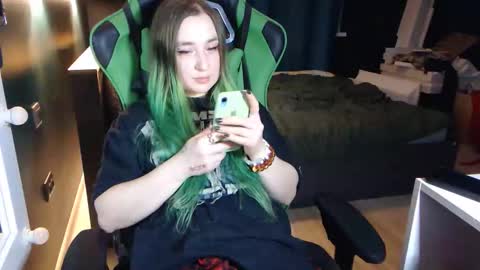 Snapshot of hentaishiing chatting on November 5, 2:00 am Hentaishiing online show from November 5, 2:00 am