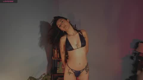 Hello I am Valentina independent Colombian model I love sensuality and pleasure welcome online show from April 19, 11:40 pm