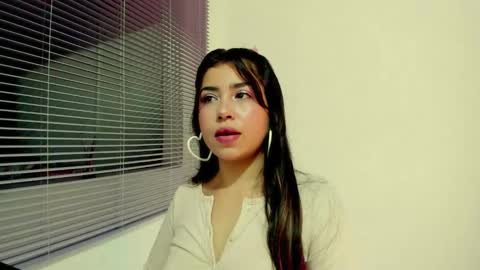 hera online show from March 28, 3:17 am