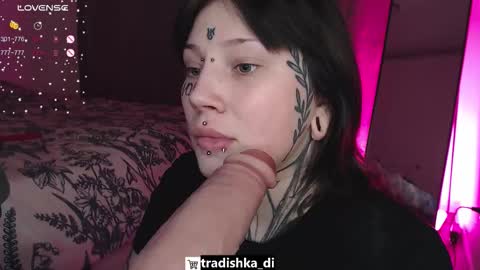 Snapshot of herbal_helpmepls chatting on December 17, 11:33 pm dirty Diana online show from December 17, 11:33 pm