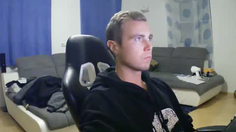 John Pearl online show from October 23, 7:01 pm