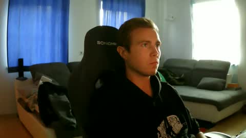 John Pearl online show from April 20, 5:37 pm