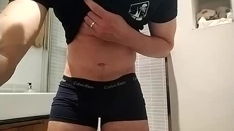 hereforus234 online show from April 12, 8:52 am