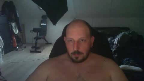 herejust4yoy online show from June 8, 4:07 pm