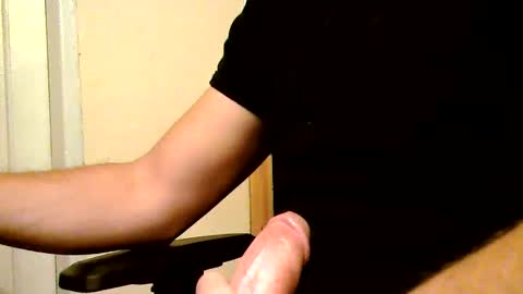 Snapshot of heretost chatting on October 5, 3:54 pm mr D online show from October 5, 3:54 pm