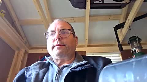 Snapshot of herewecum699235 chatting on November 23, 9:14 pm herewecum699235 online show from November 23, 9:14 pm