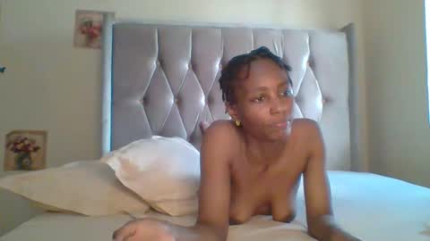 Miah  Jay online show from April 5, 7:16 am