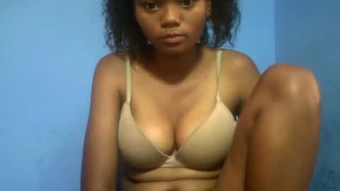 herisse01 online show from March 16, 4:51 am