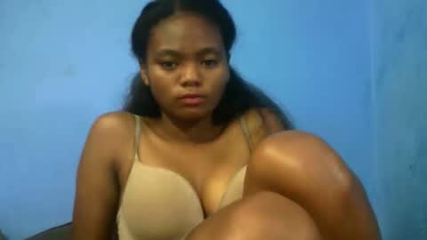 herisse01 online show from April 8, 1:05 am