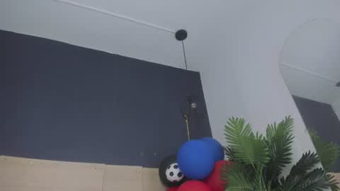 Snapshot of hermione_brown chatting on June 27, 12:22 pm hermione_brown online show from June 27, 12:22 pm