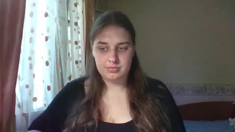Snapshot of hess_luna_ chatting on September 23, 9:23 am hess_luna_ online show from September 23, 9:23 am