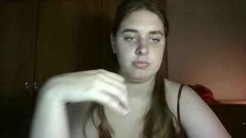 Snapshot of hess_luna_ chatting on September 25, 9:13 am hess_luna_ online show from September 25, 9:13 am