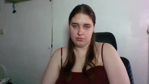 Snapshot of hess_luna_ chatting on October 16, 9:10 am hess_luna_ online show from October 16, 9:10 am